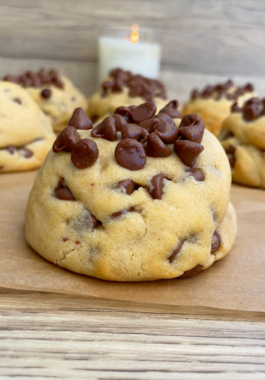 Original Milk Choc Chip NYC Chunks & Cream Cookie